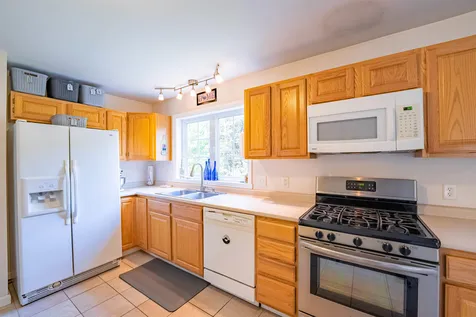 16 Shamrock Way Milton VT 05468-0000