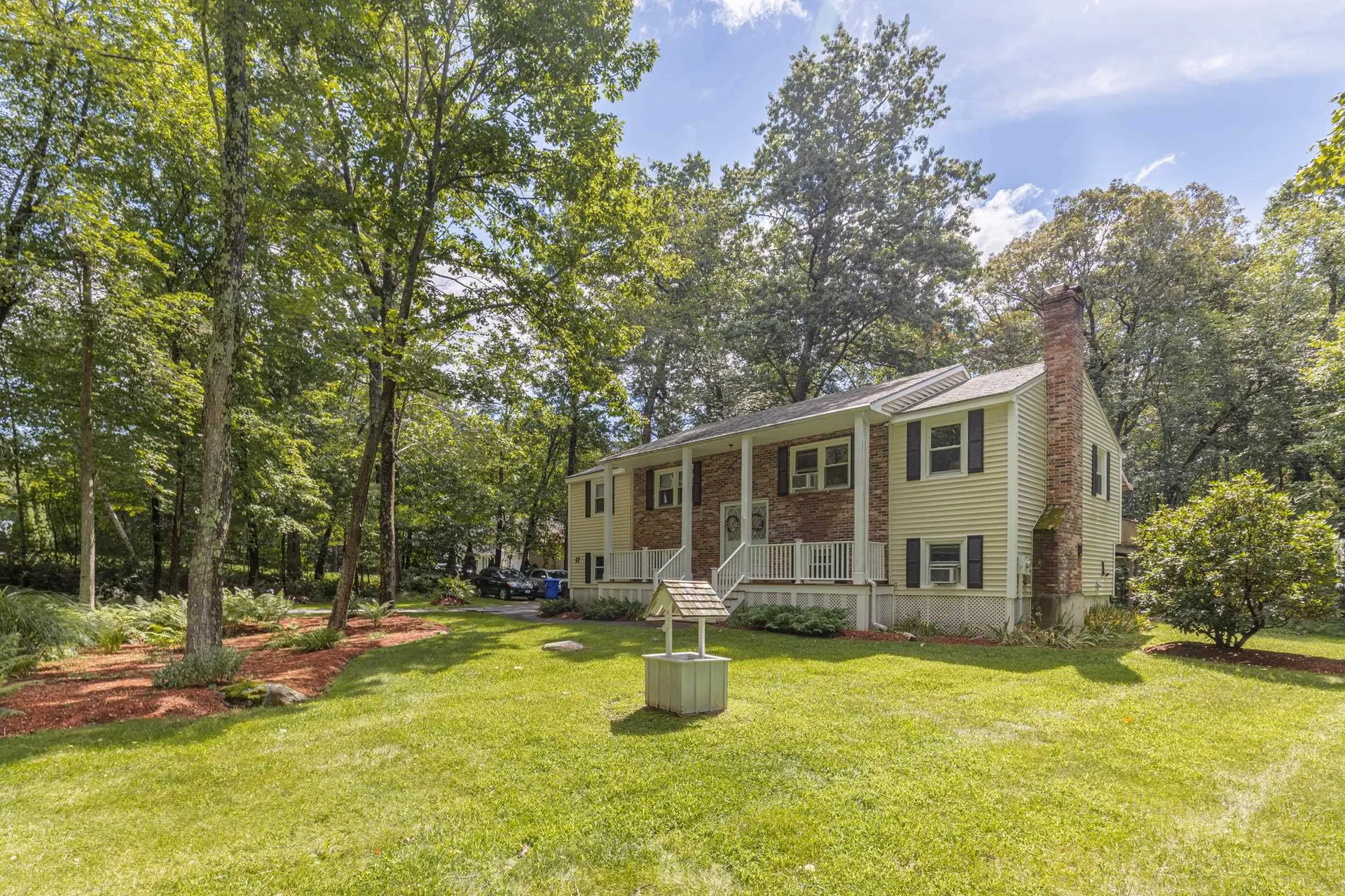 17 Rolling Ridge Road Londonderry NH 03053