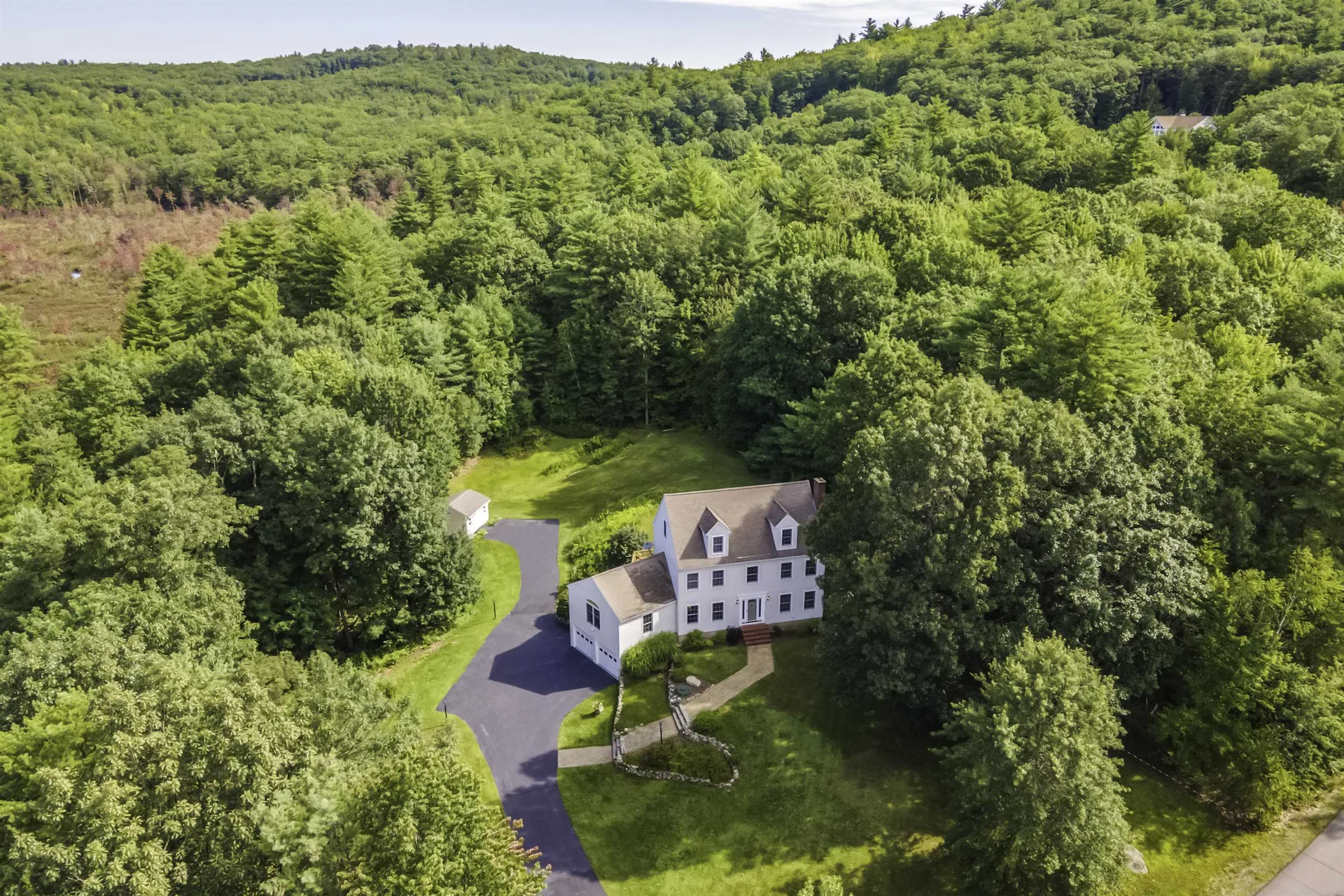 20 Armands Way Dunbarton NH 03046