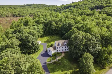 20 Armands Way Dunbarton NH 03046