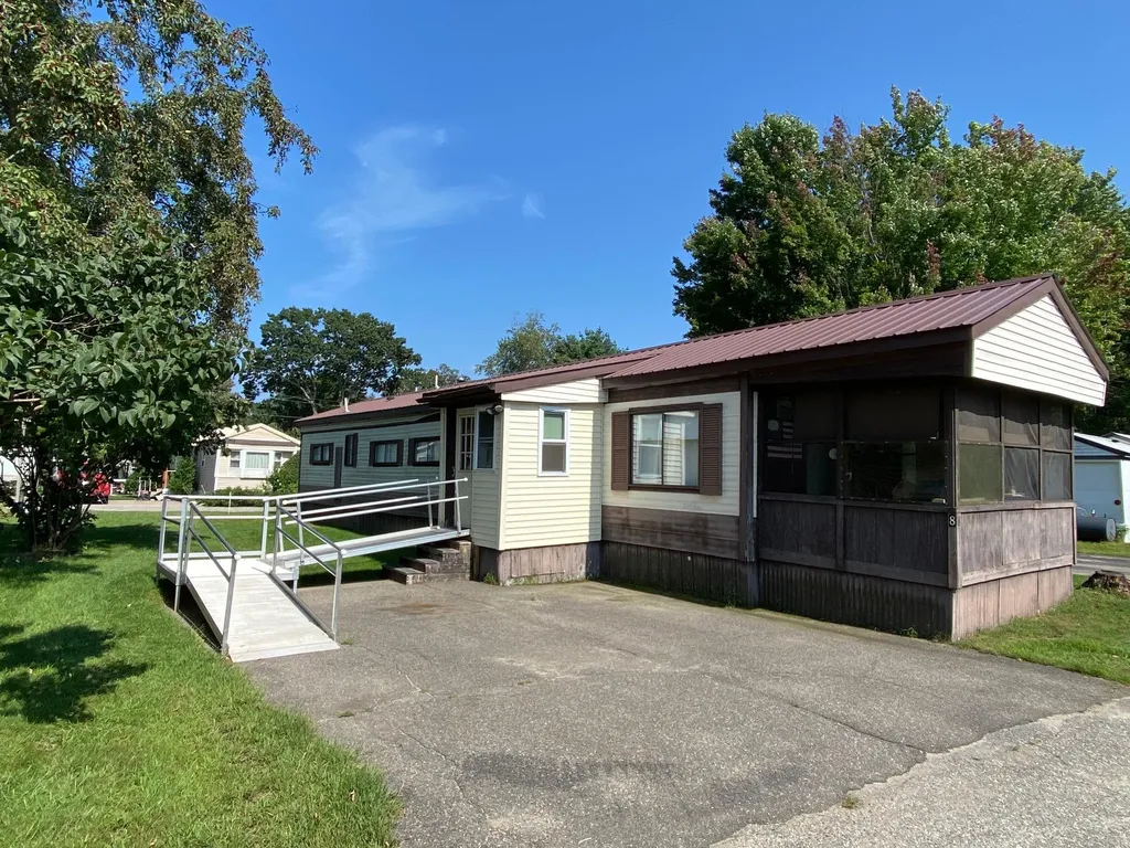 8 Willow Street Exeter NH 03833