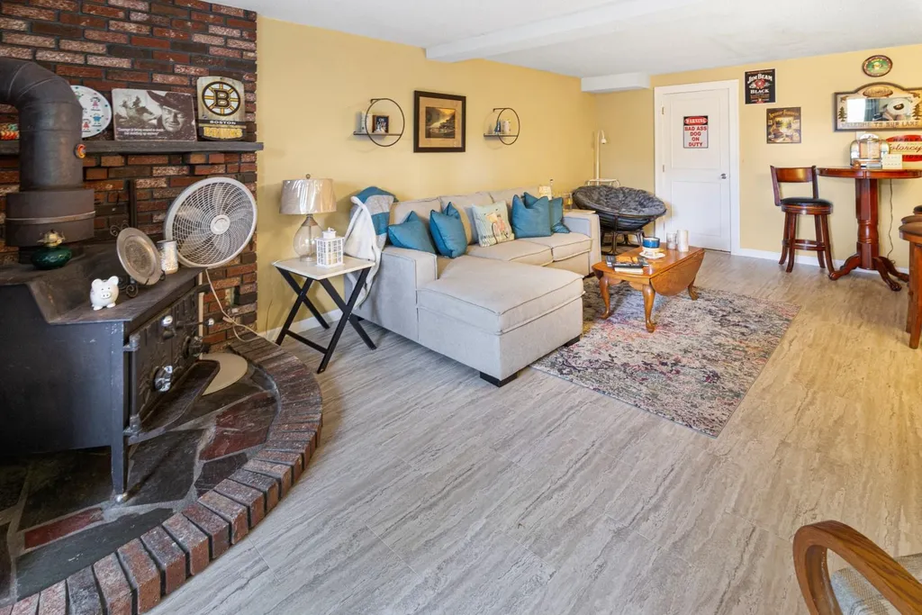 833 Weirs Boulevard Laconia NH 03246