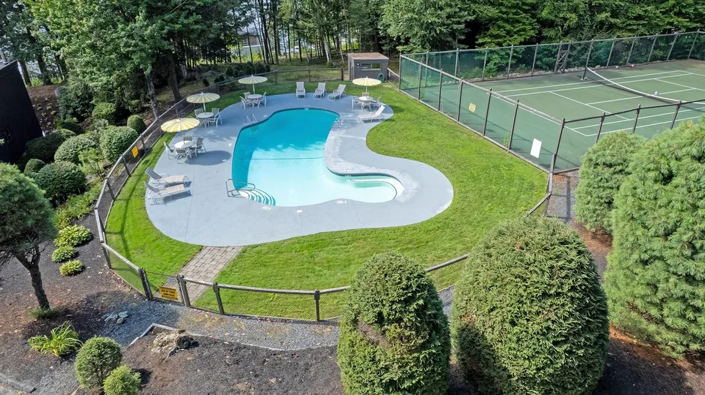 833 Weirs Boulevard Laconia NH 03246