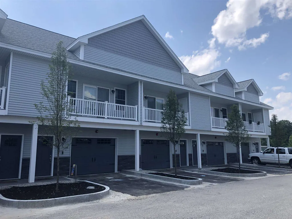8 Cleveland Avenue Concord NH 03301