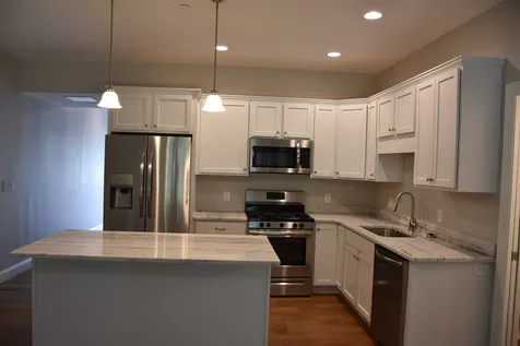8 Cleveland Avenue Concord NH 03301