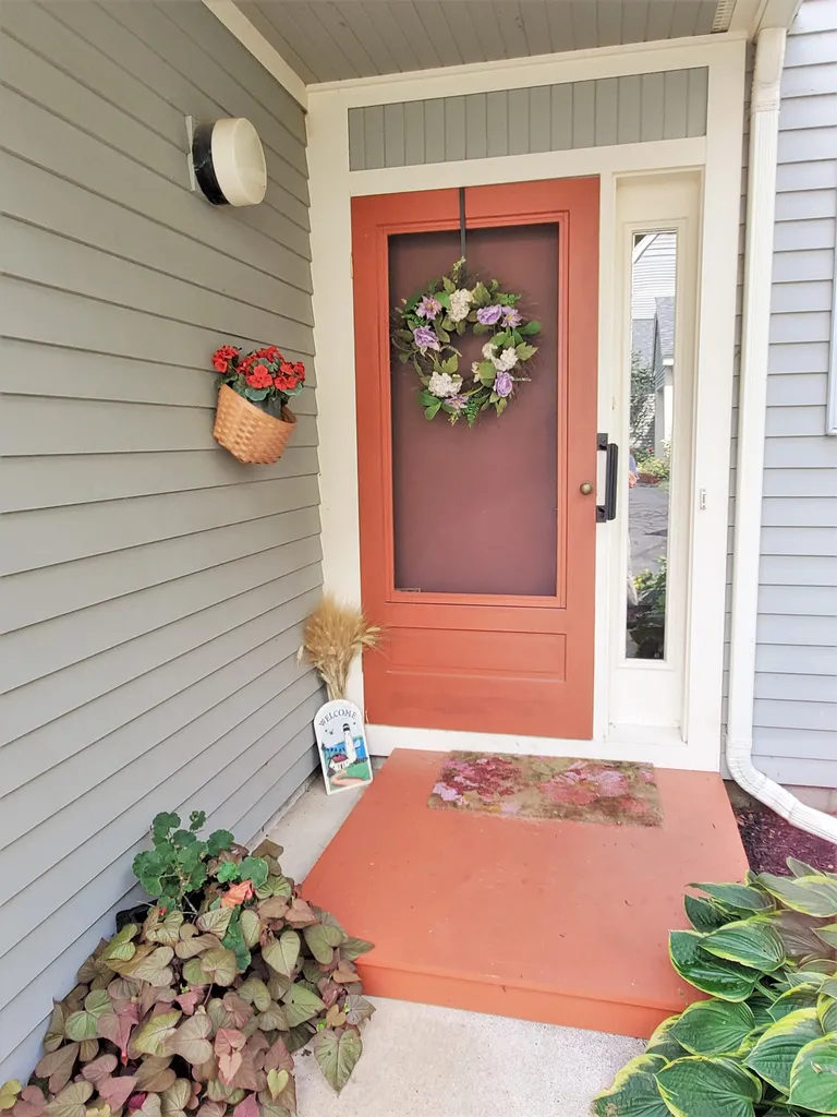 110 Arbor Hill Commons Brattleboro VT 05301
