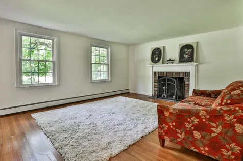 24 Beaver Brook Circle Amherst NH 03031