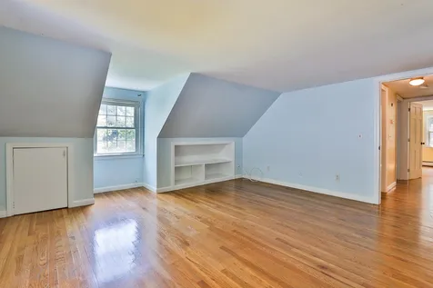 24 Beaver Brook Circle Amherst NH 03031