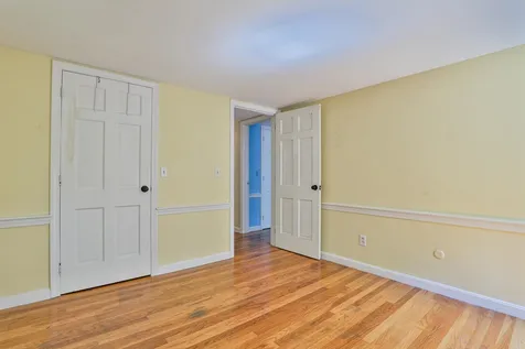 24 Beaver Brook Circle Amherst NH 03031