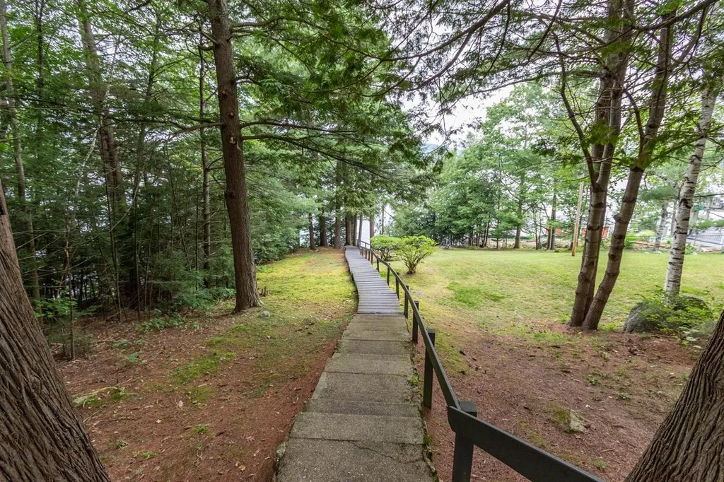 833 Weirs Boulevard Laconia NH 03246