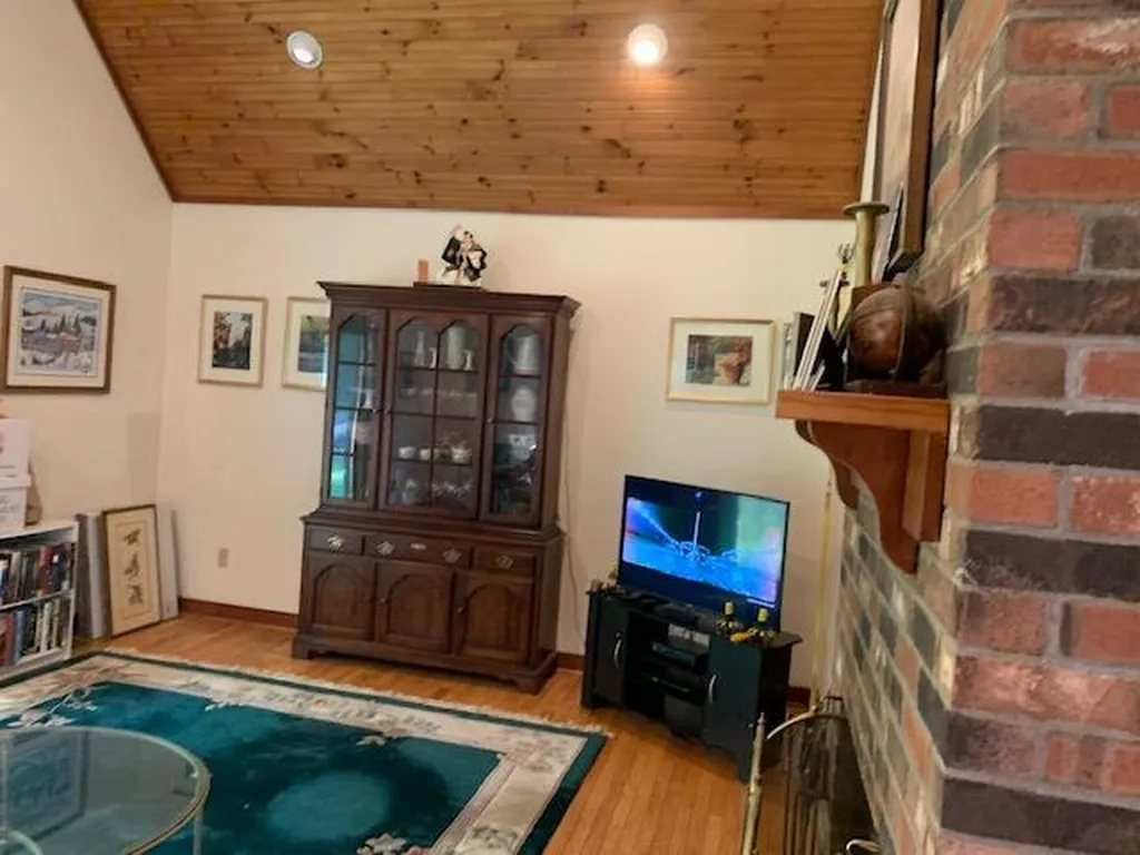 363 Tuttle Hill Road Londonderry VT 05155