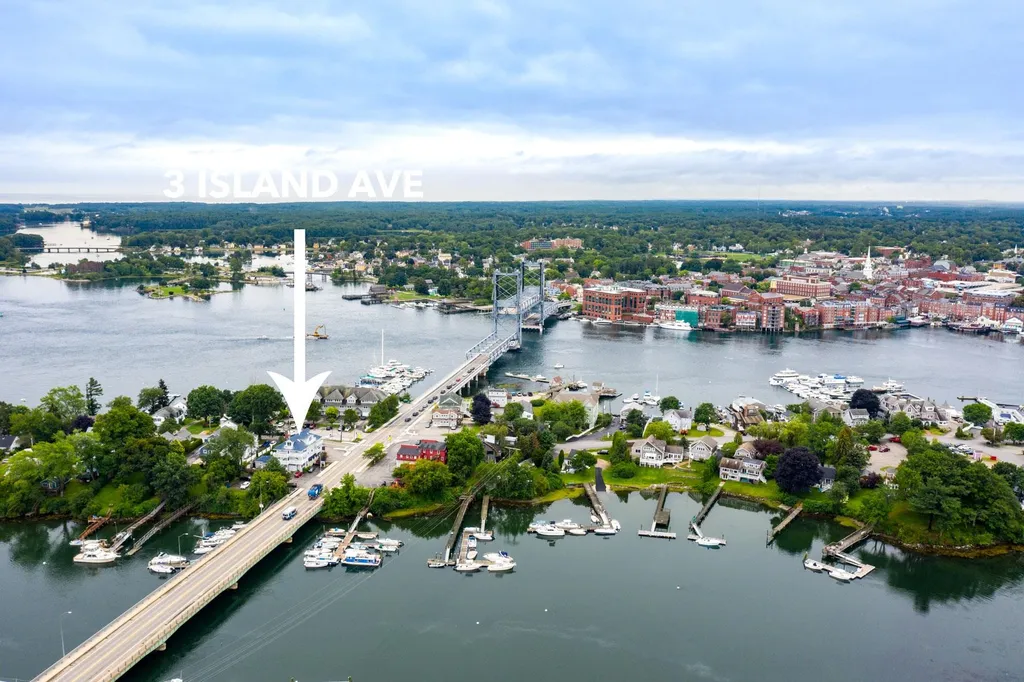3 Island Avenue Kittery ME 03904