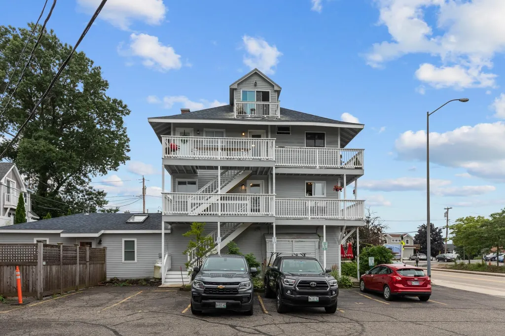 3 Island Avenue Kittery ME 03904