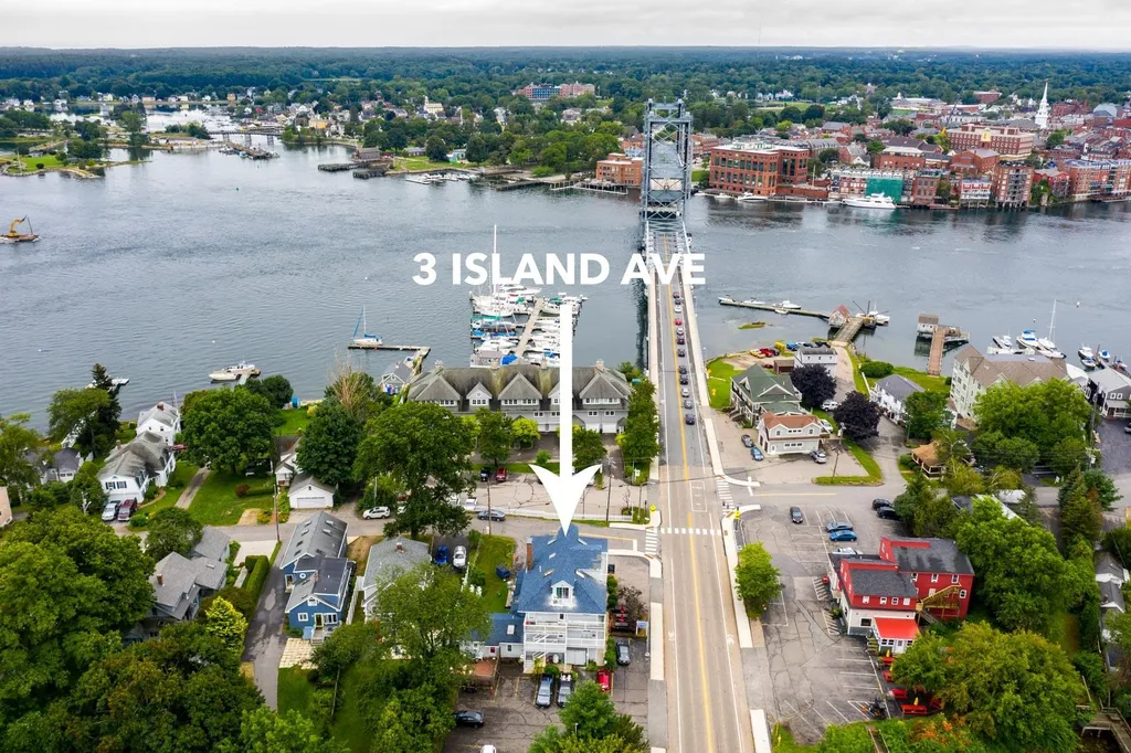 3 Island Avenue Kittery ME 03904