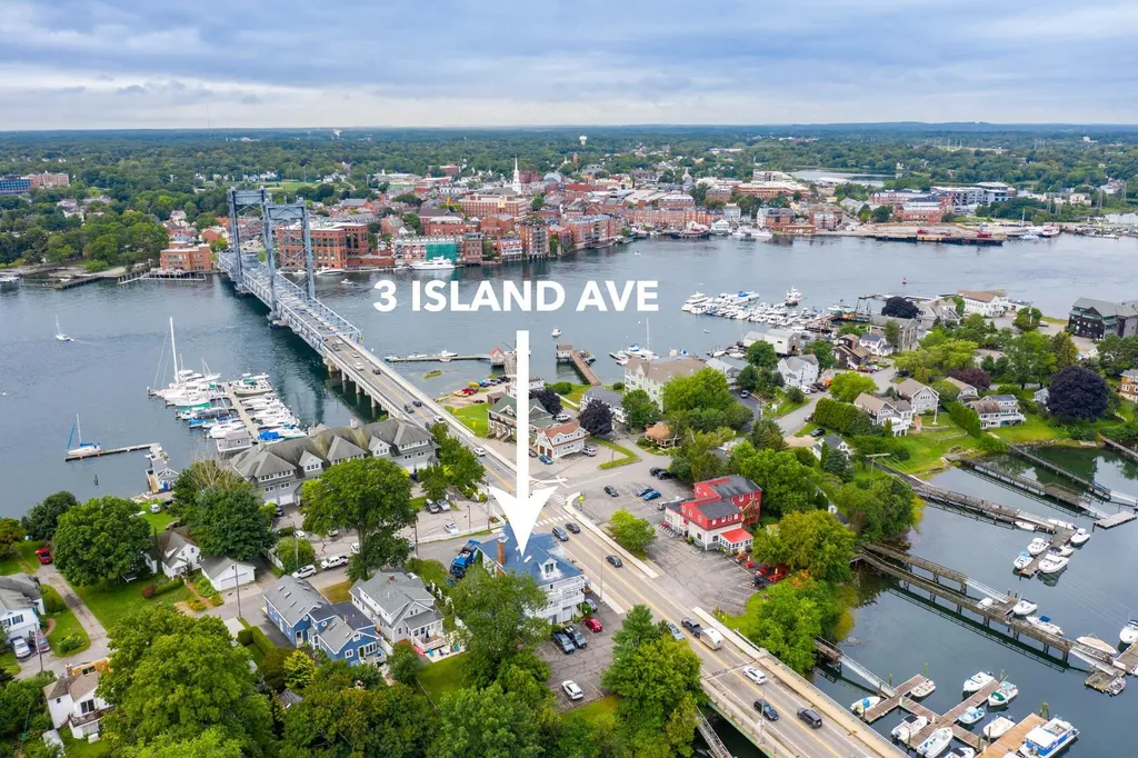 3 Island Avenue Kittery ME 03904