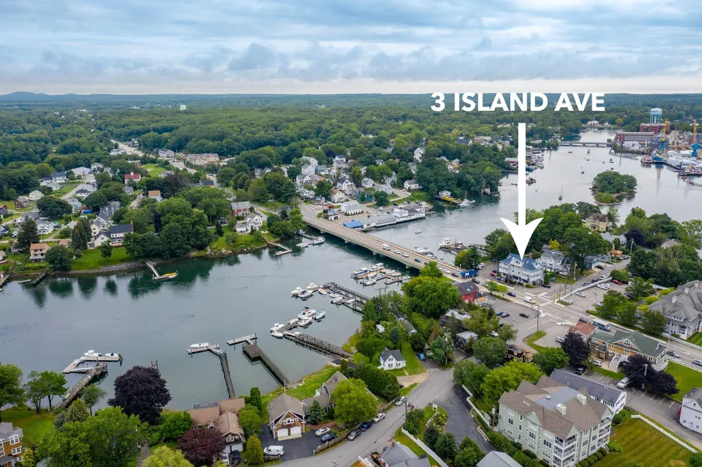 3 Island Avenue Kittery ME 03904