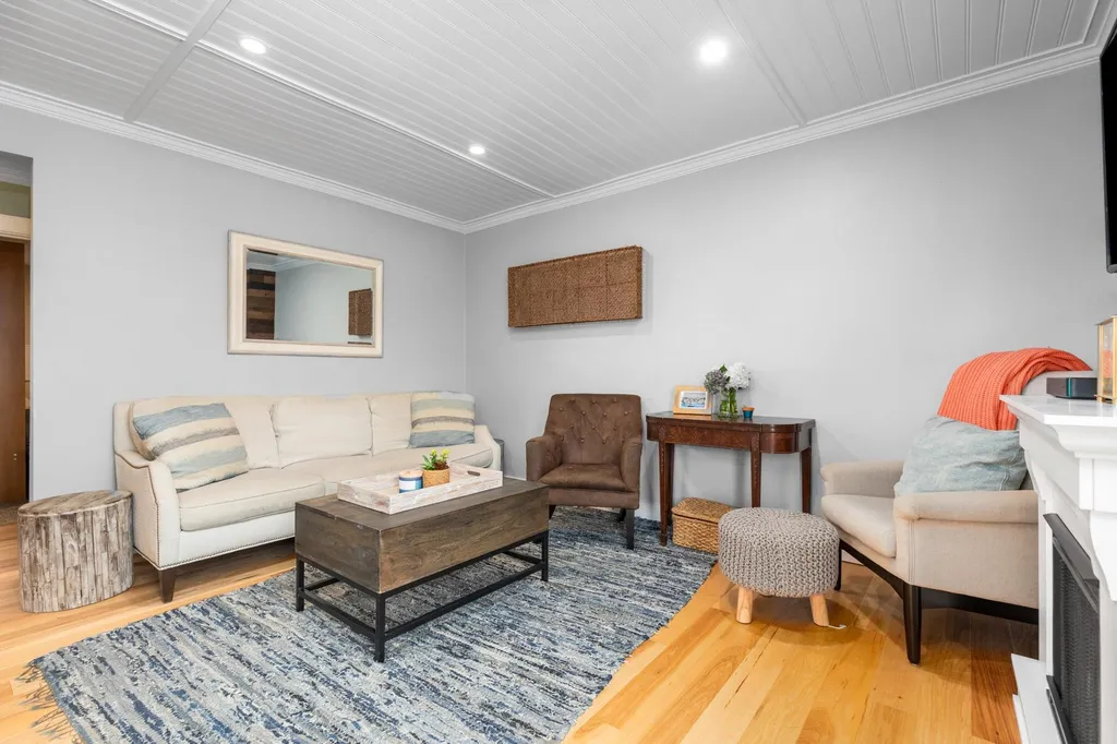 3 Island Avenue Kittery ME 03904