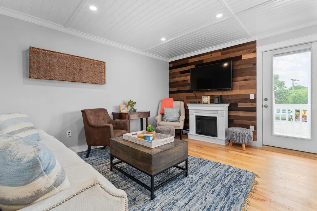 3 Island Avenue Kittery ME 03904
