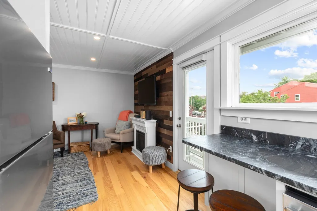 3 Island Avenue Kittery ME 03904
