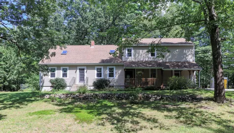 83 Weare Road New Boston NH 03070