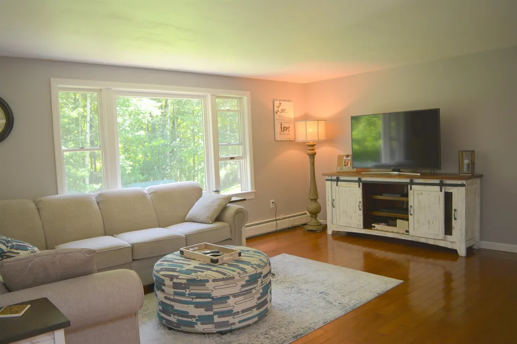 6 Maries Way Lebanon NH 03766