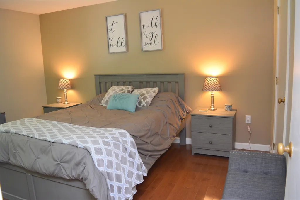6 Maries Way Lebanon NH 03766