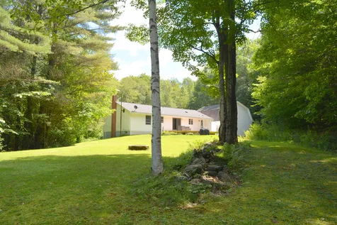 6 Maries Way Lebanon NH 03766