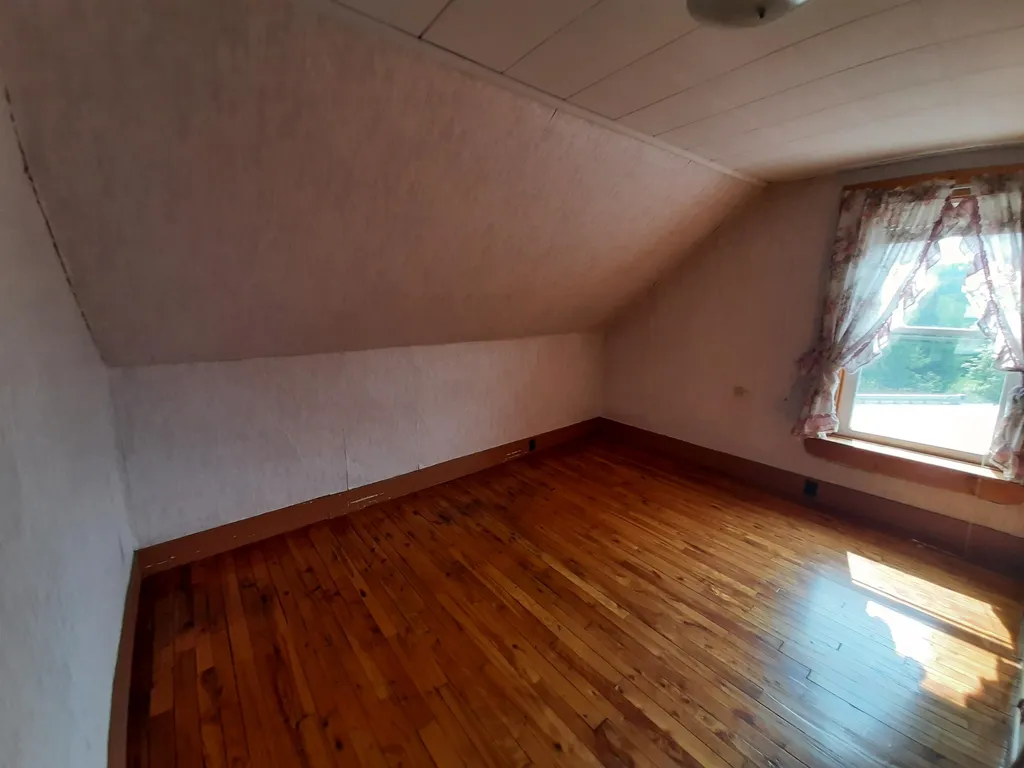 78 Pleasant Street Colebrook NH 03576