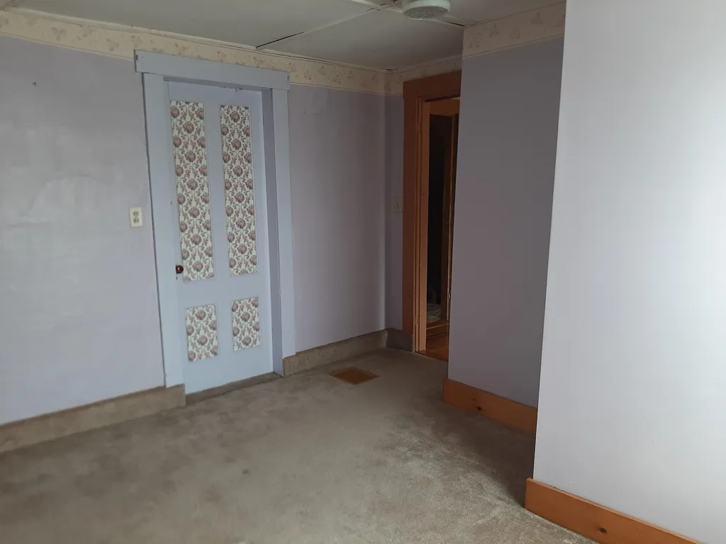 78 Pleasant Street Colebrook NH 03576