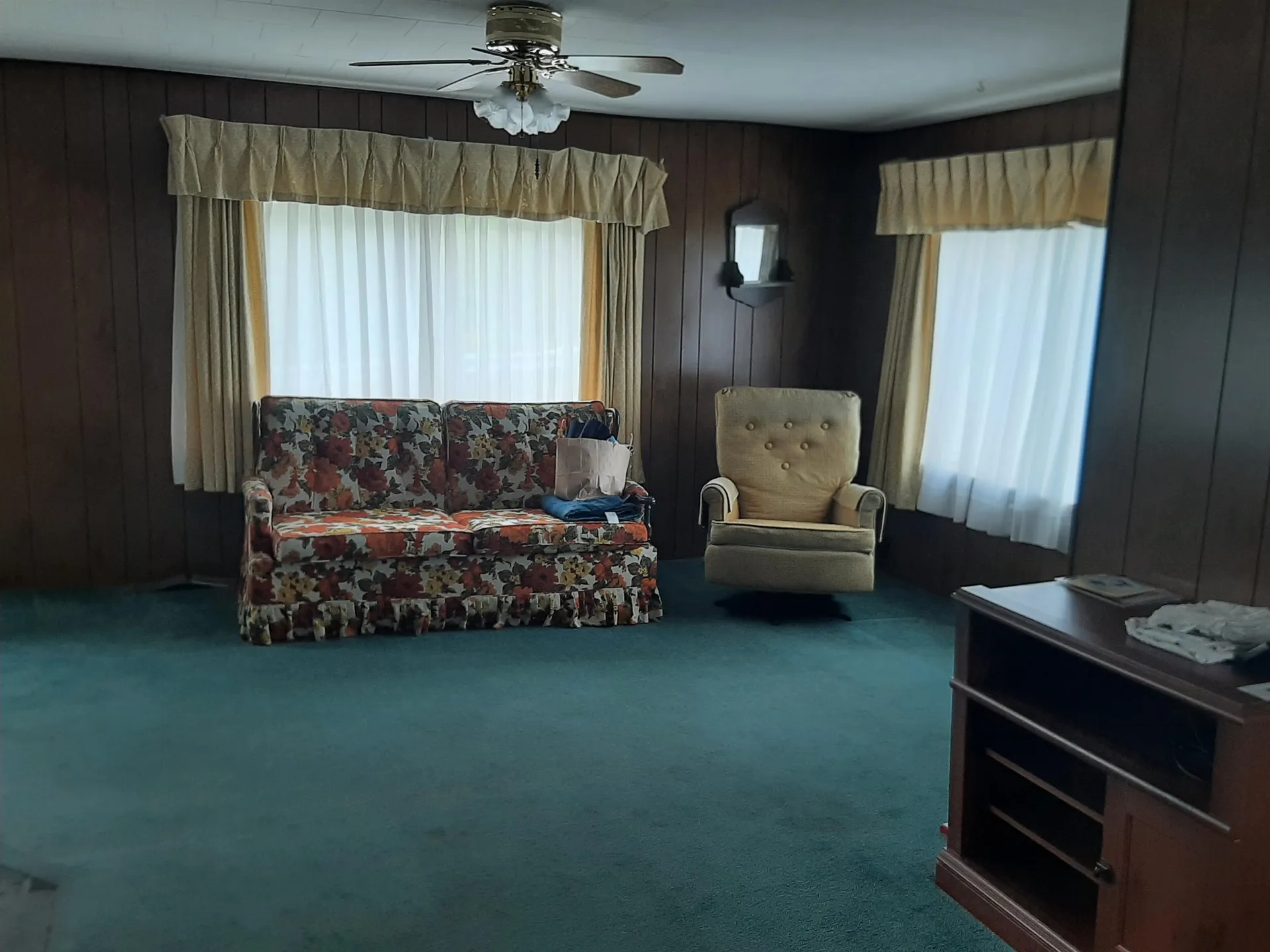 78 Pleasant Street Colebrook NH 03576