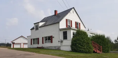 78 Pleasant Street Colebrook NH 03576