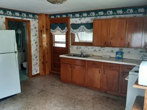 78 Pleasant Street Colebrook NH 03576