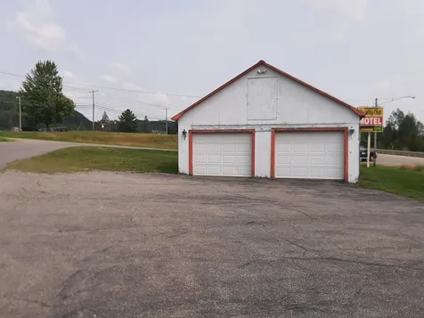 78 Pleasant Street Colebrook NH 03576