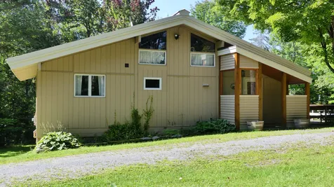 152 Old Town Road Wilmington VT 05363