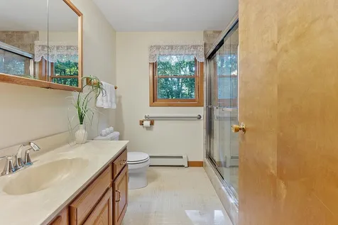 49 Giordani Lane Sandown NH 03873