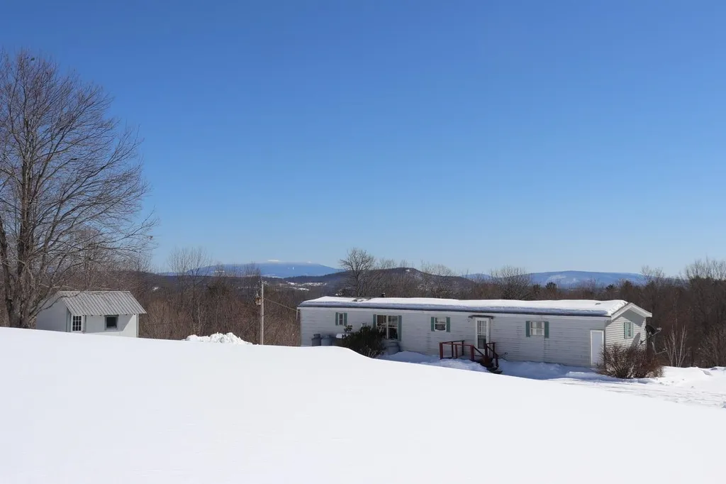 121 Geer Orchard Lane Corinth VT 05039