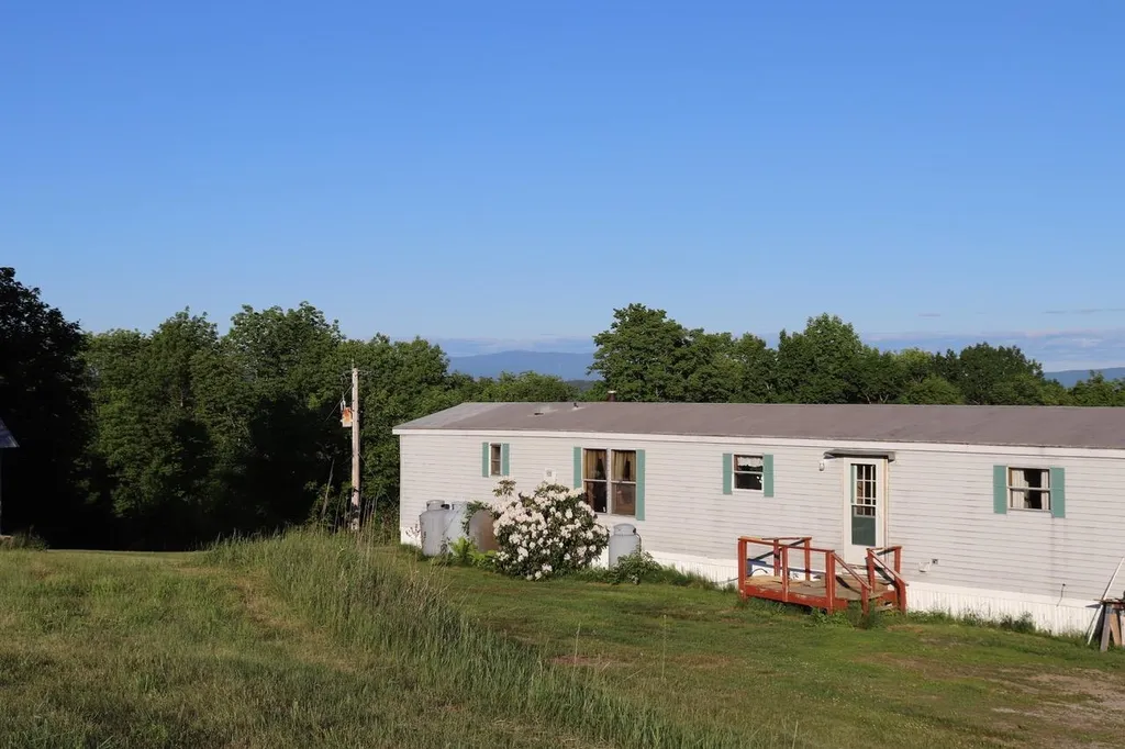121 Geer Orchard Lane Corinth VT 05039