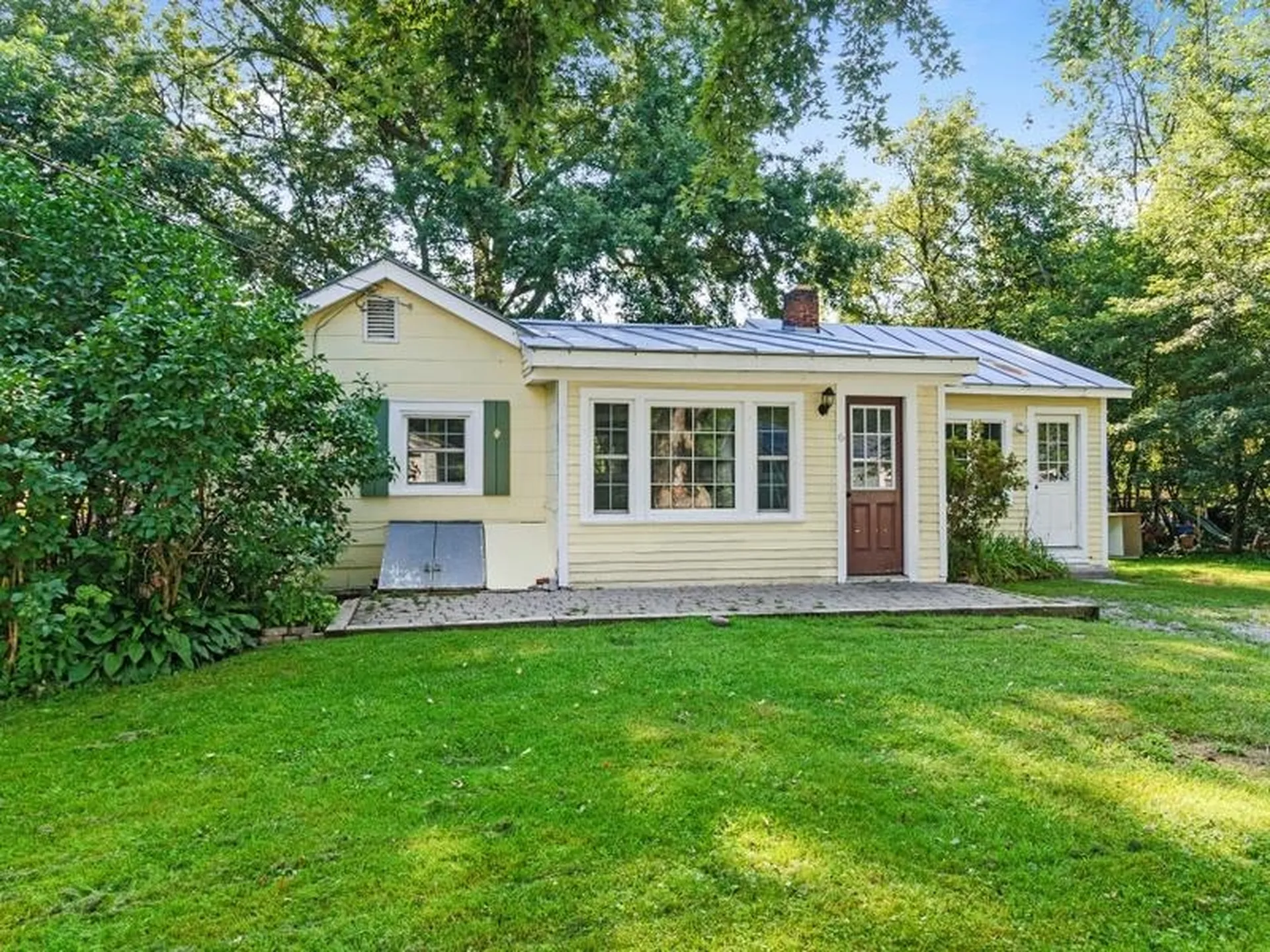 6 Cooper Street Lebanon NH 03766