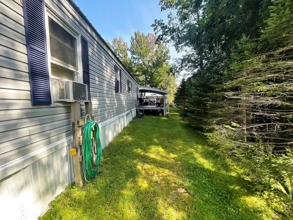 103 Aspen Lane Hartford VT 05001-3820