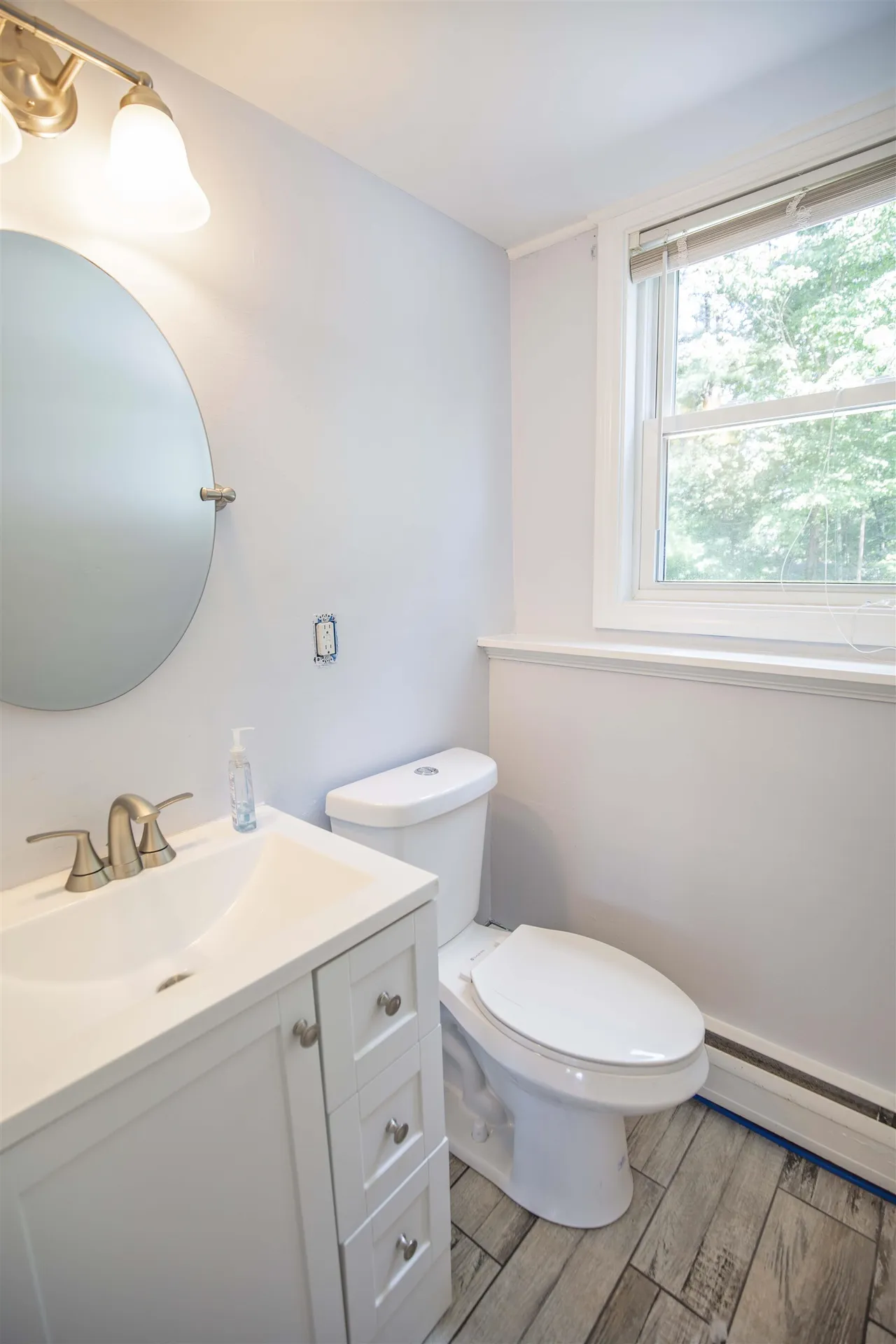 8 Gloria Road Salem NH 03079