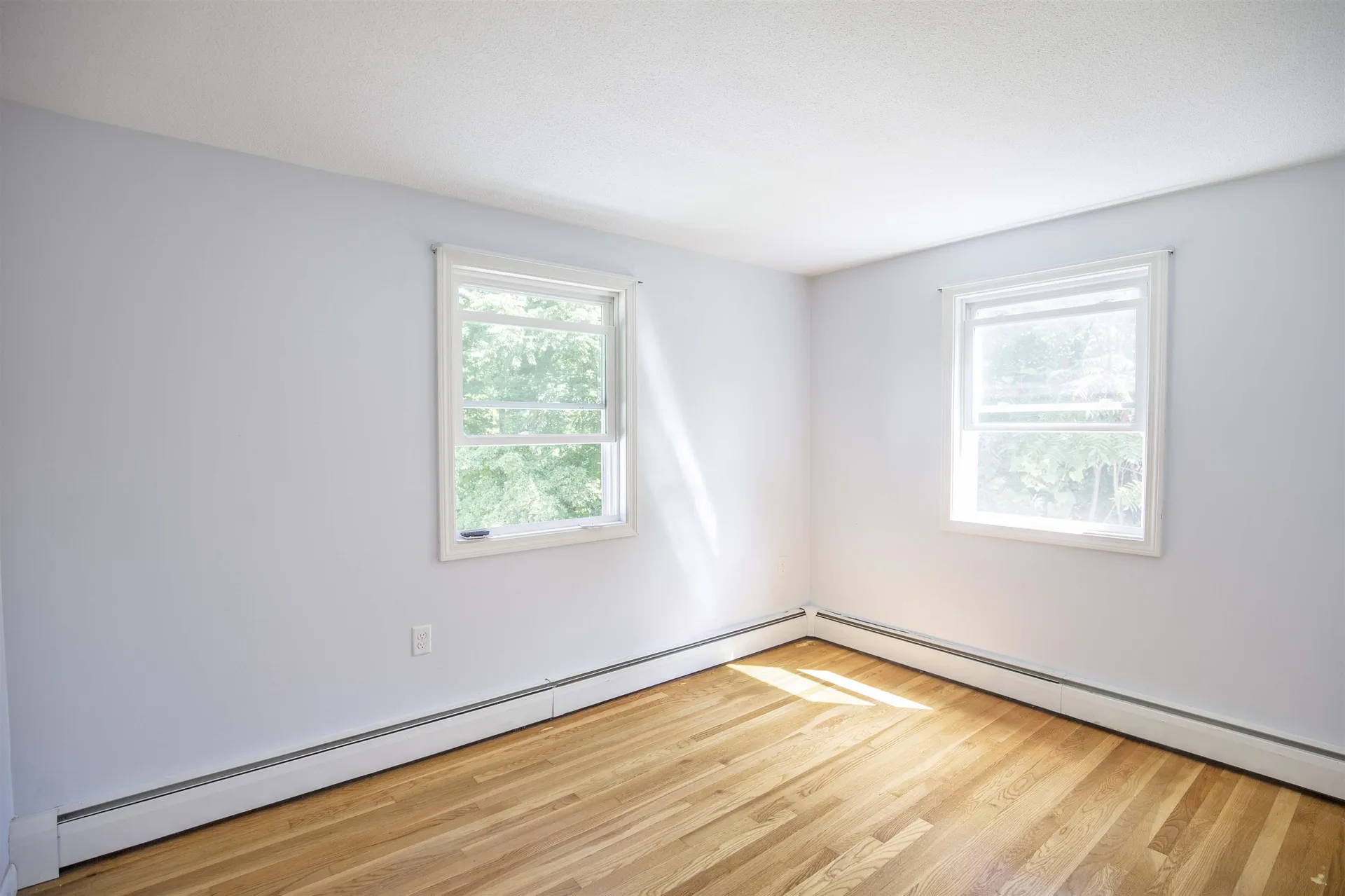 8 Gloria Road Salem NH 03079