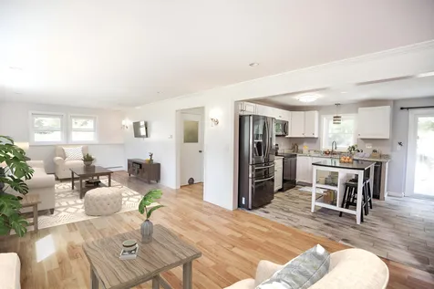 8 Gloria Road Salem NH 03079