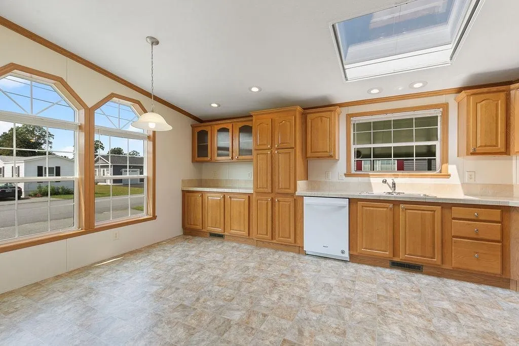 30 Hagop Road Salem NH 03079