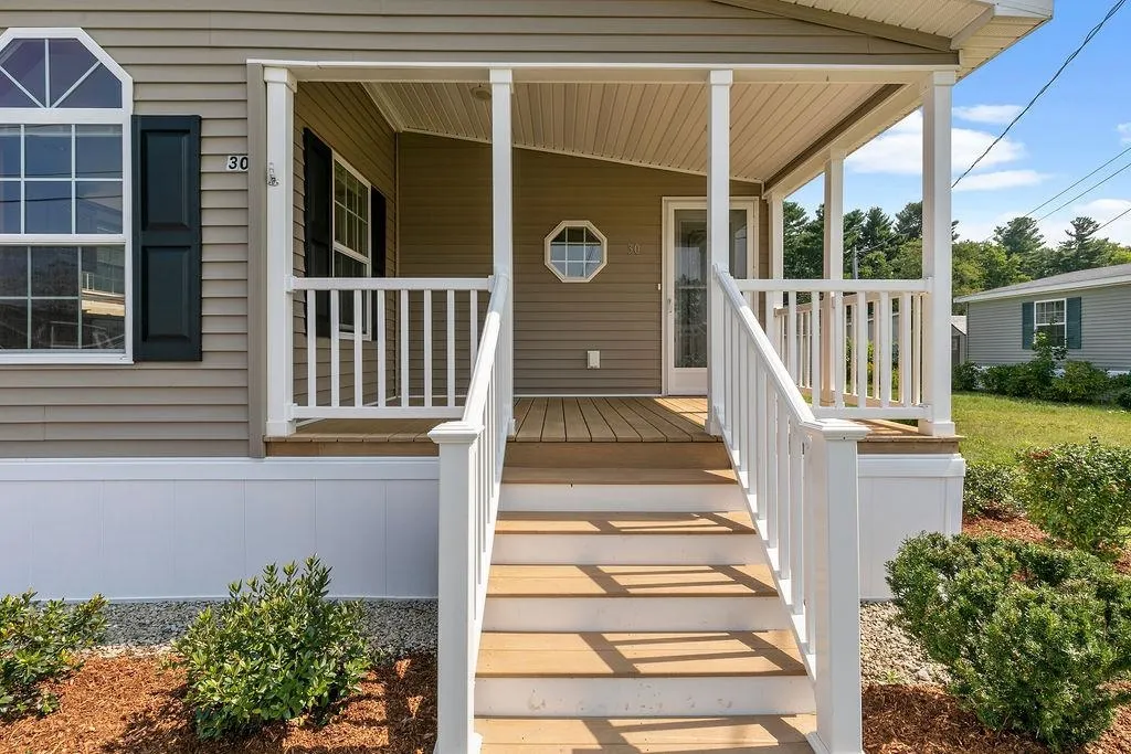 30 Hagop Road Salem NH 03079