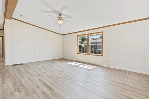 30 Hagop Road Salem NH 03079
