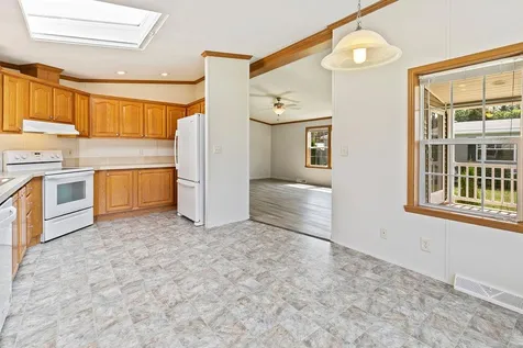 30 Hagop Road Salem NH 03079
