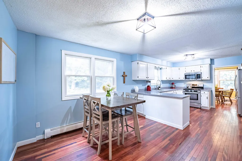 20 Oakwood Lane Essex VT 05452