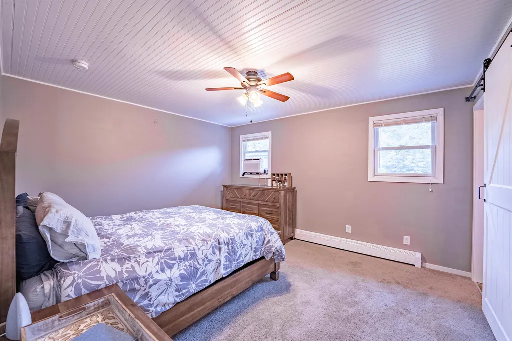 20 Oakwood Lane Essex VT 05452