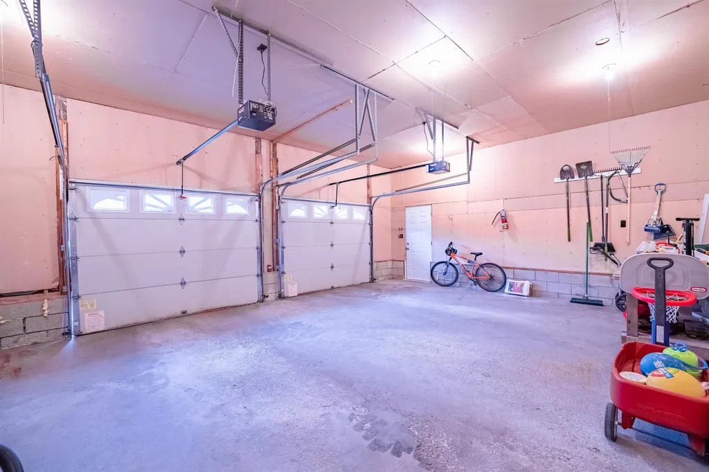 20 Oakwood Lane Essex VT 05452