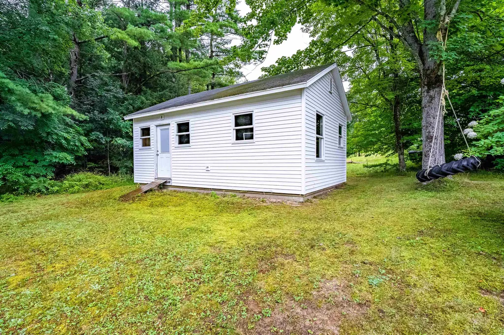 20 Oakwood Lane Essex VT 05452